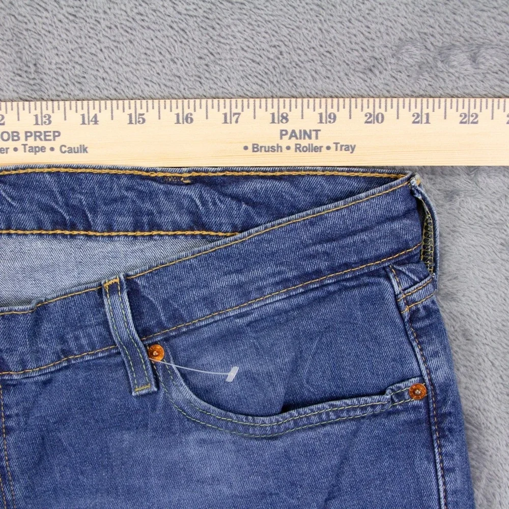 NWT Levis 541 Jeans Men 42x32 Denim Athletic Taper Stretch Med Wash‎ Roomy Thigh
